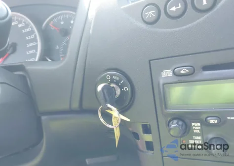 2004 Pontiac Grand Prix Gt1 z USA, uszkodzony, nr VIN 2G2WP522441131156